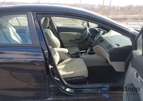 2013 Honda Civic Hybrid from USA, damaged, VIN 19XFB4F25DE200003